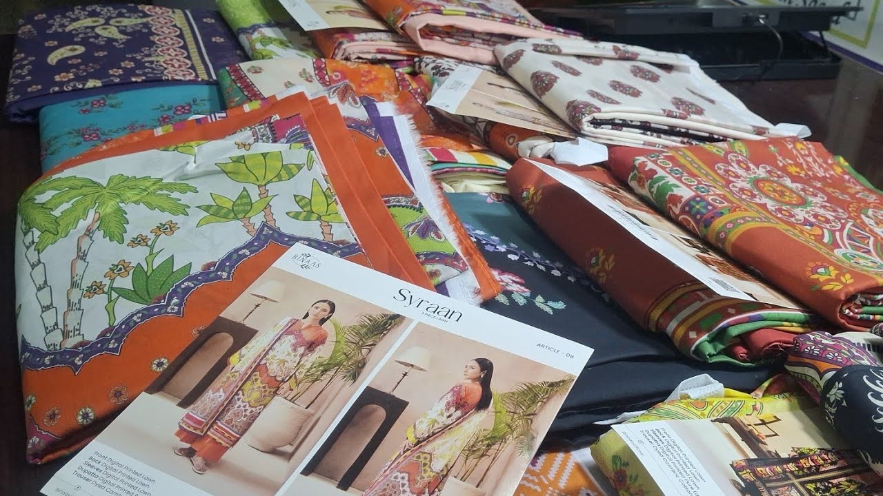 SYRAAN💜BY✨️🎵 BINAAS UNSTICHED THREE PIECE COLLECTION DIGITAL PRINTED WITH LAWN DUPATTAZ 