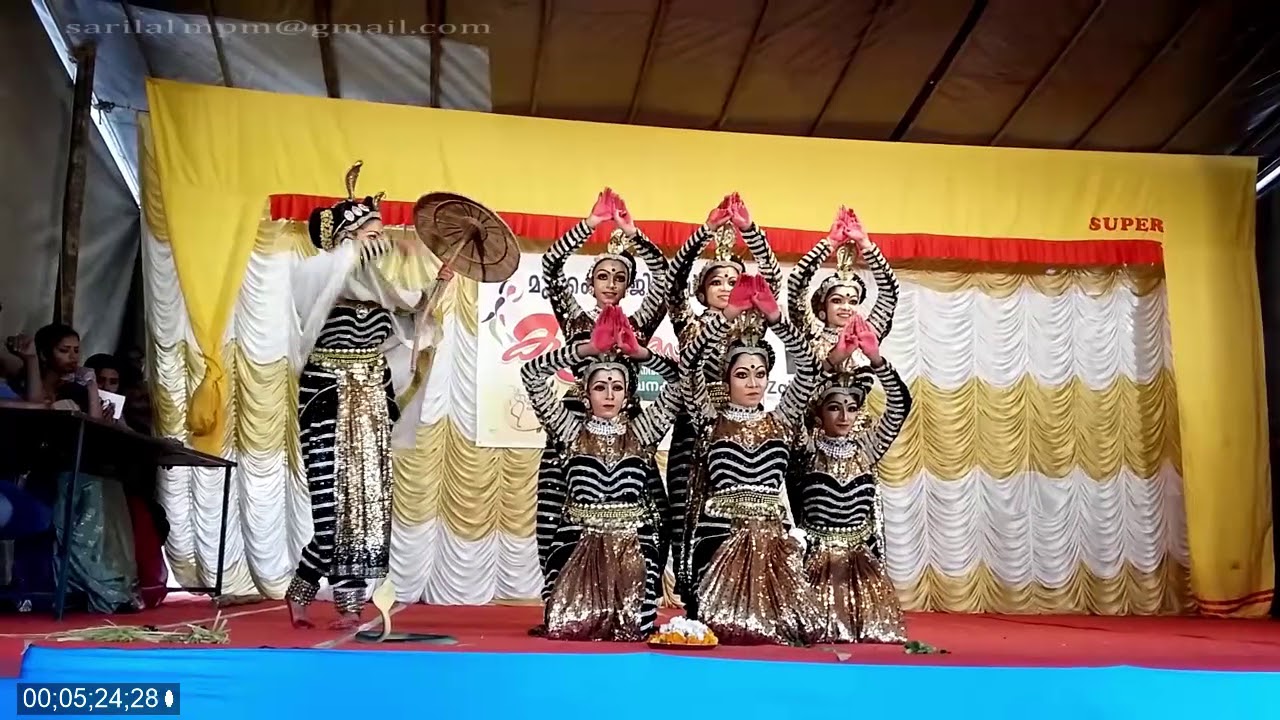Naga group dance