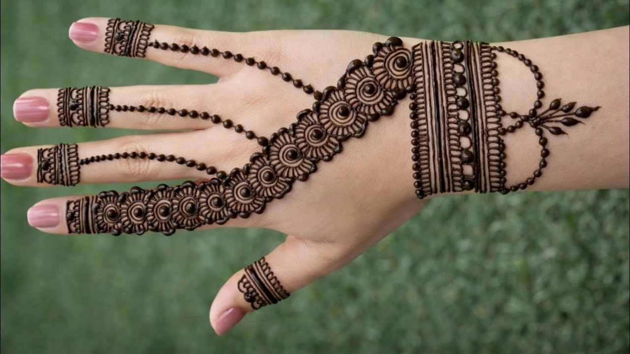 welcome to my live Beautiful mehendi design