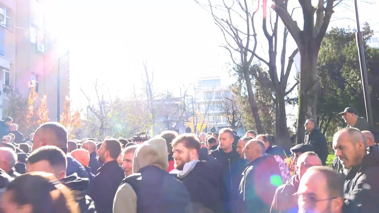 Prishtina pa transport publik - drejtpërdrejt nga protestesta e punëtorëve të trafikut urban