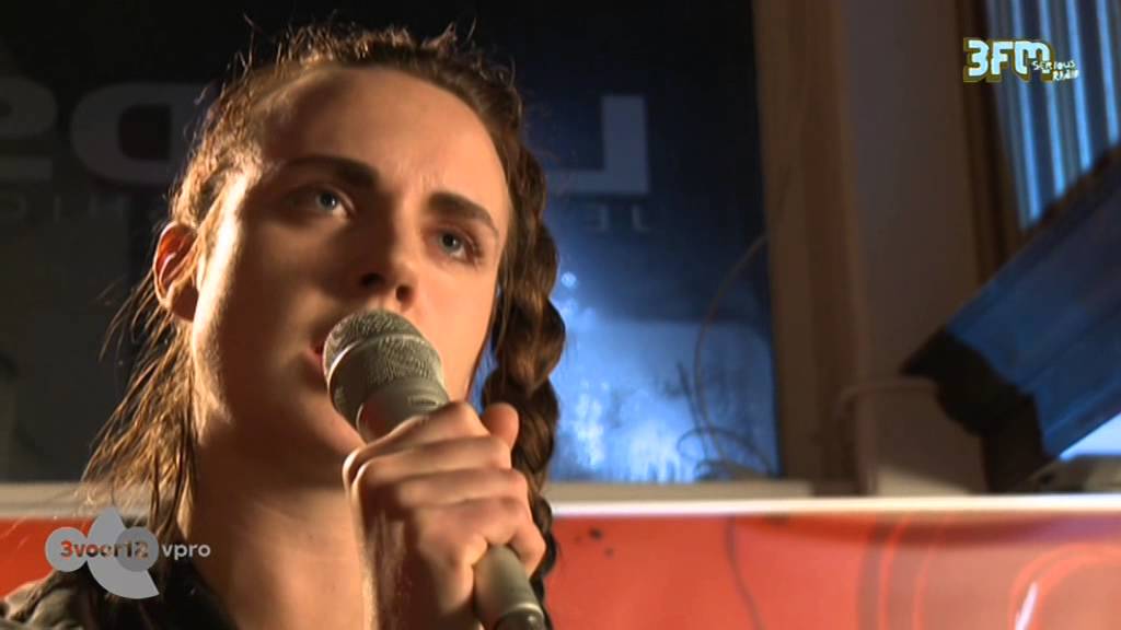 Mø - 'Never Wanna Know' live @ 3voor12 Radio Eurosonic 2014
