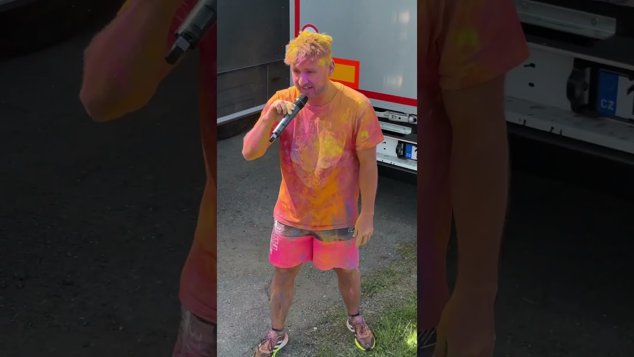 Dneska na mě udělali fanou&scaron;ci PRANK! 😫😅 Bezva Fest 2023 Plzeň