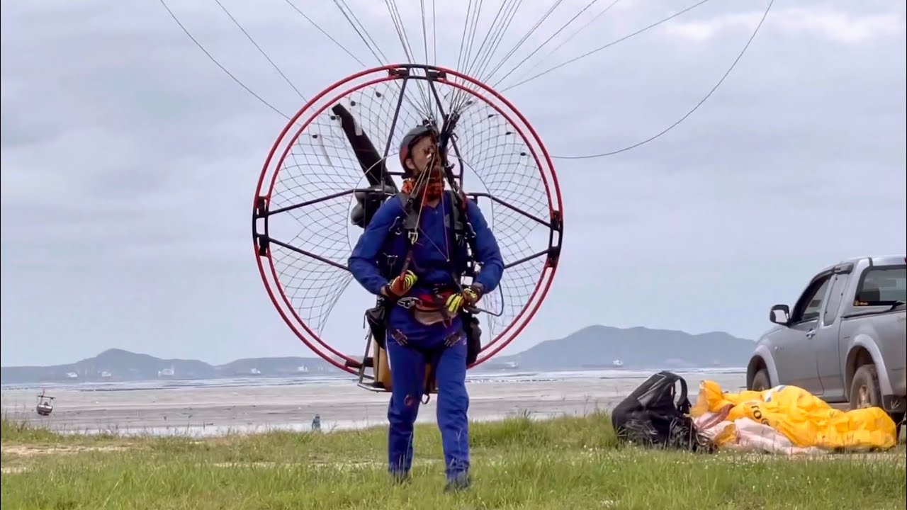 #Takeoff & #Landing #Paramotor #pilot #like #paragliding #aviation #amazing
