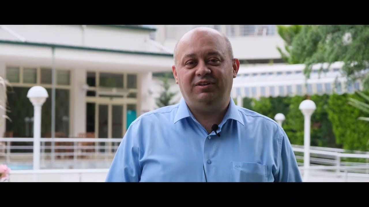 Bir Başkadır G&ouml;nen