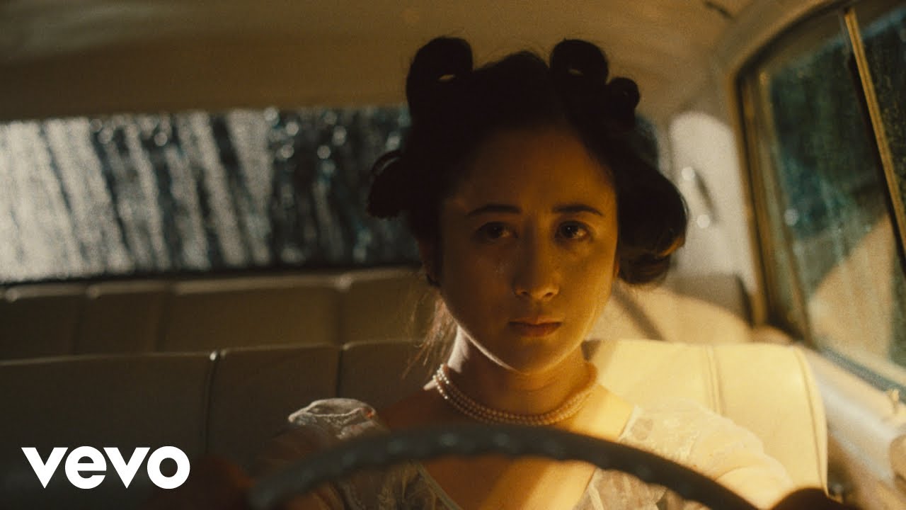 Mitski - Happy (Official Video)