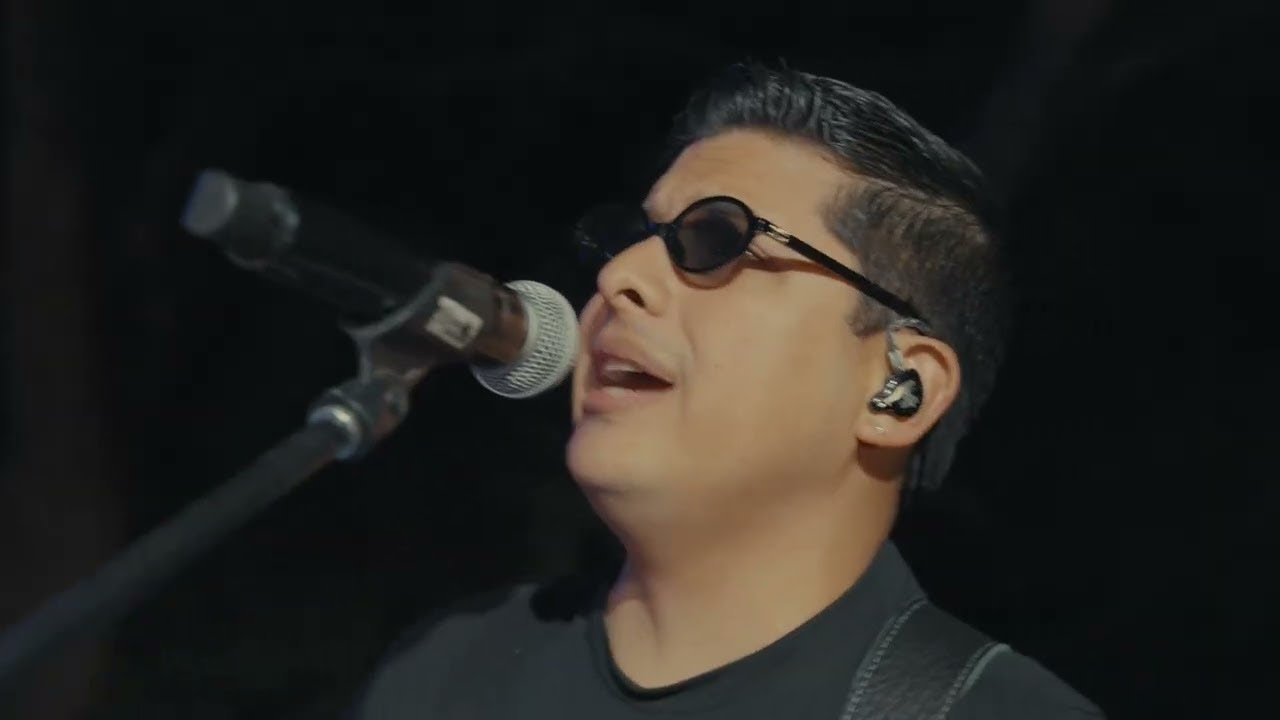 RemmyValenzuela - Remmy Valenzuela - Caraluna (En Vivo)