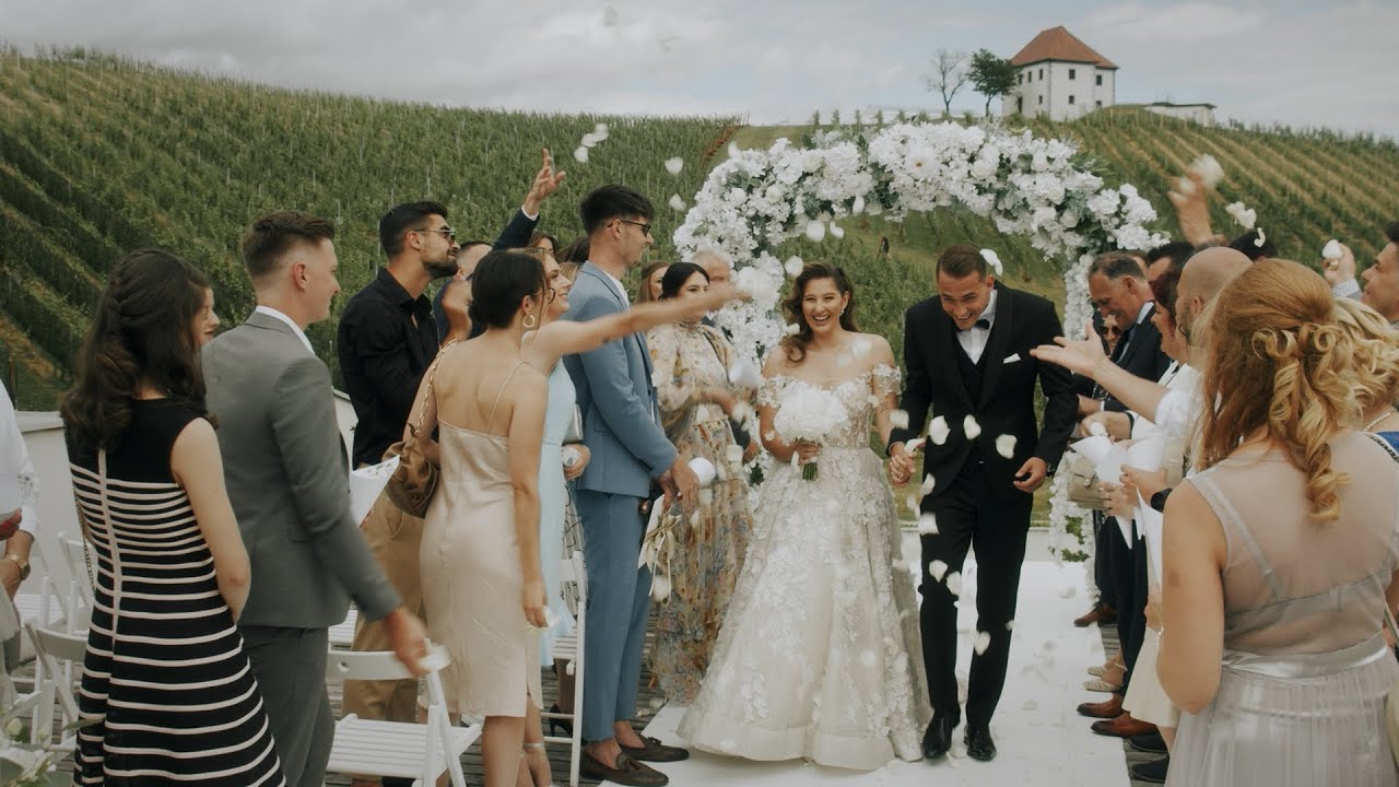 Urška & Jure | Poroka na Zlatem griču