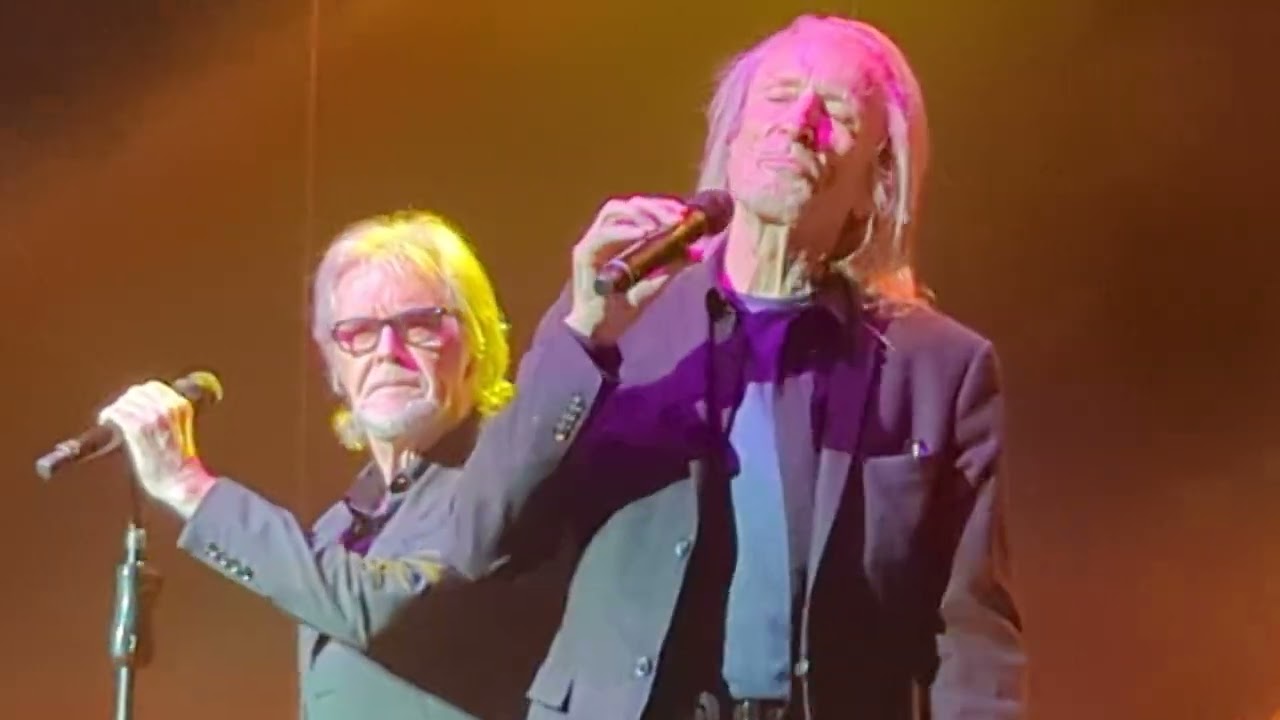 Three Dog Night, part 1 of 2, FRONT ROW, Tacoma WA, 24 June 2022, Emerald Queen Casino Event Center