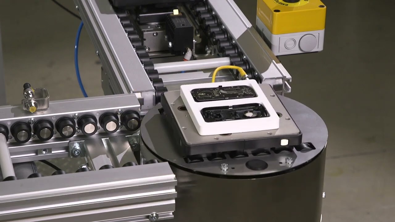 Dorner ERT 150 Pallet Conveyor