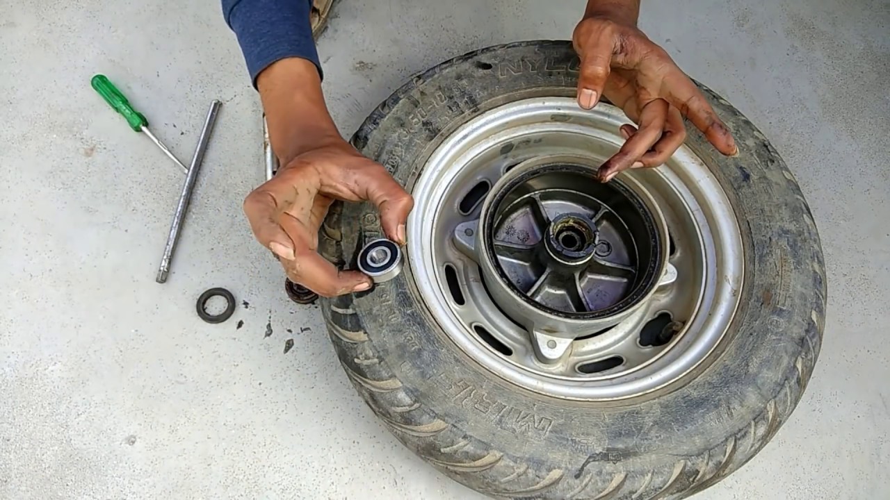 How to Replace Wheel Bearing | Wheel Bearing Change
