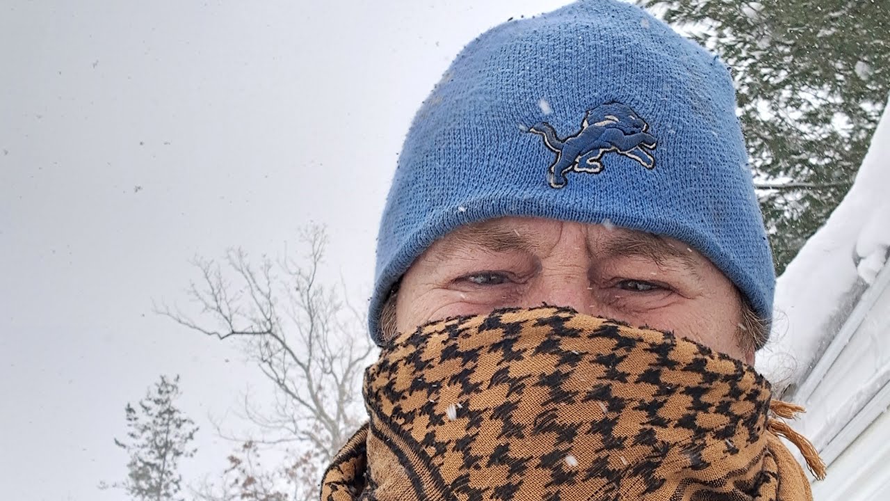 Rv-living offgrid in Michigan winter! 🥶❄️ [SNOWY & COLD!!] 