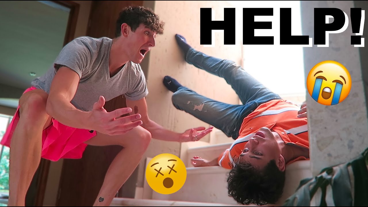 i fell down the stairs PRANK on BOYFRIEND😭 (cute reaction) BL