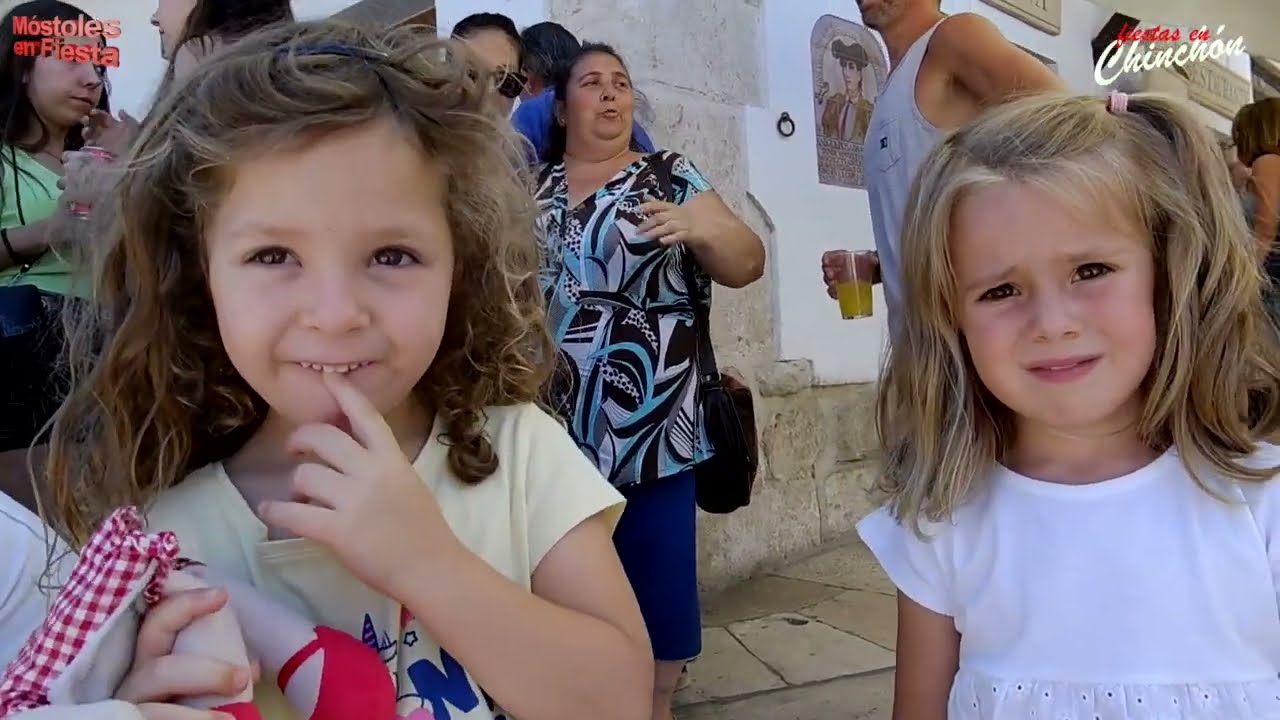 LAS CHARANGA en la plaza de Chinchón