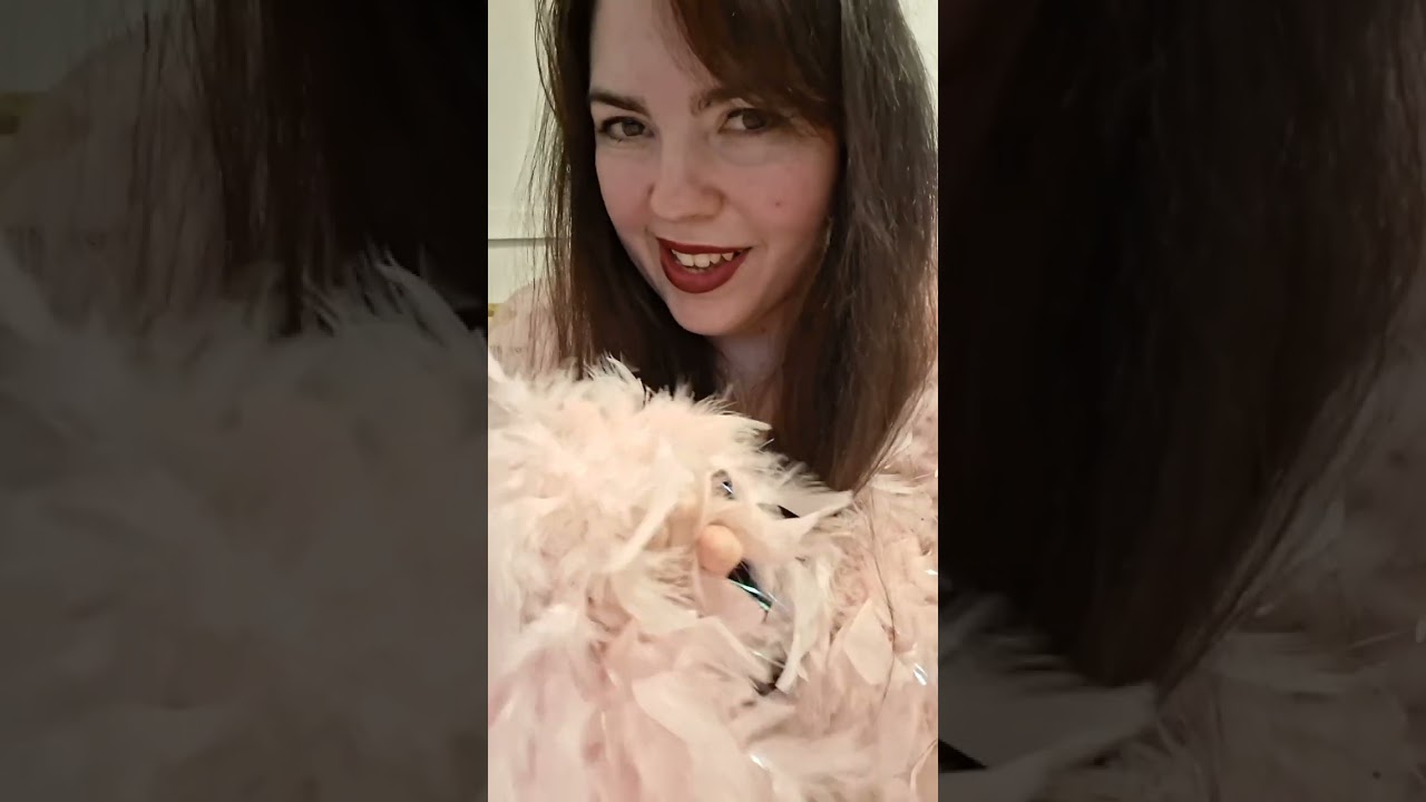 Some pink feather boa