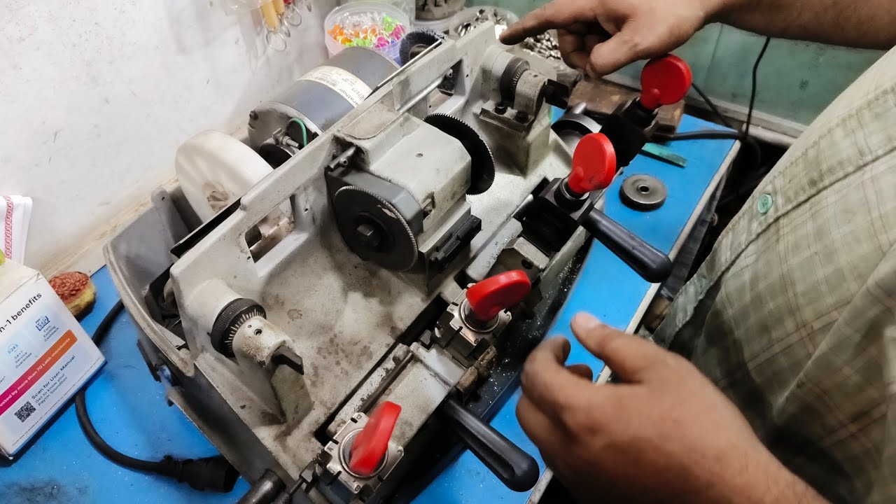 #Silica #Deo #key #cutting #machine #repairing #process