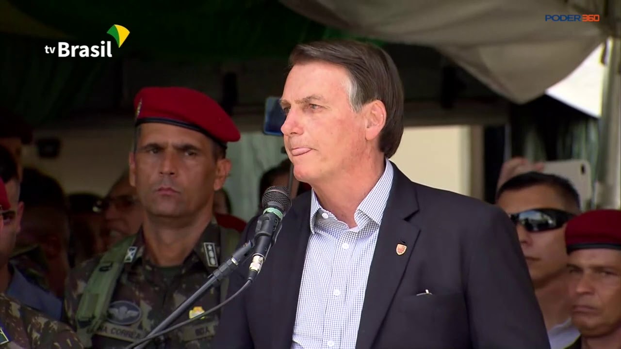 Bolsonaro pede torcida para o Flamengo na final da Libertadores e homenageia Gugu