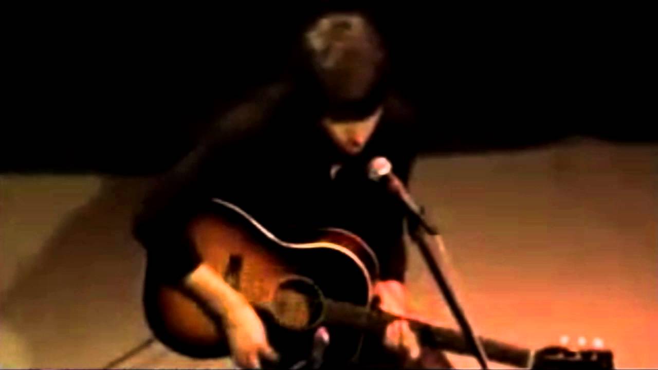 Arctic Monkeys - The Bakery (Live CD101 Big Room 2007)