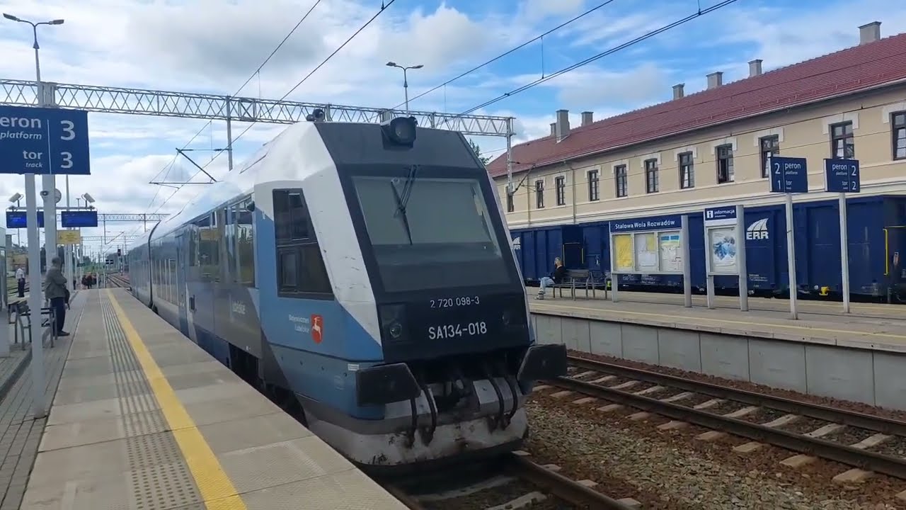 Pociągi na Stacji Stalowa Wola Rozwadów