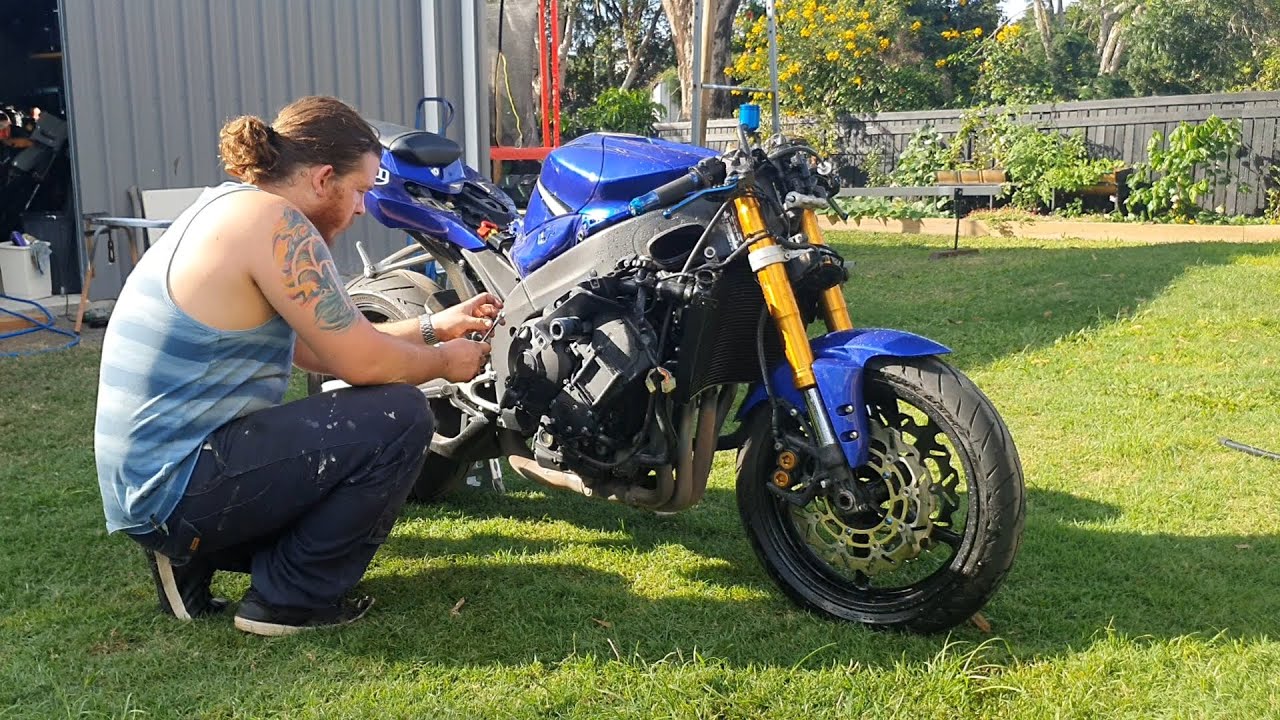 How to service your motorcycle And R1 teardown part 1