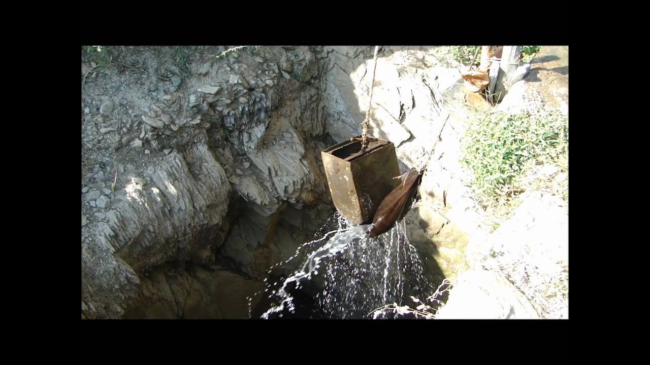 The Chadas at Khadia, Rajasthan.- Old water lifting device.