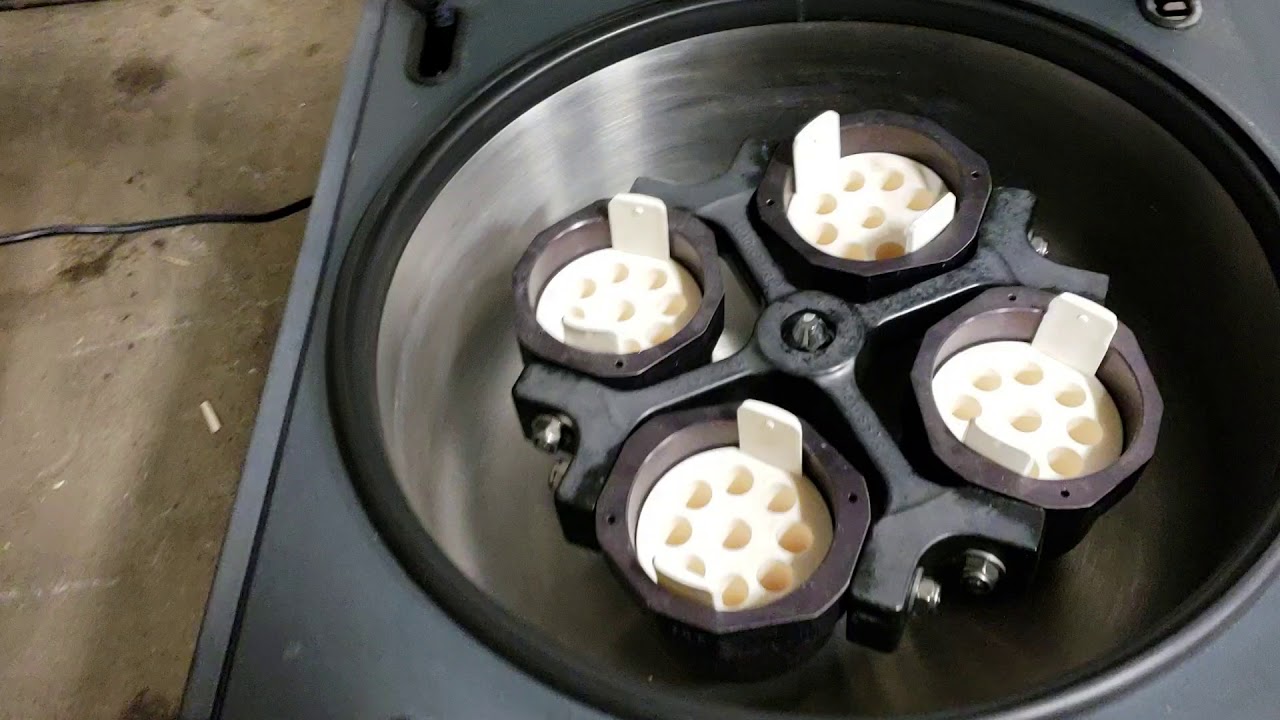 JOUAN CR4-22 CR422 Refrigerated Centrifuge extra carriers and more
