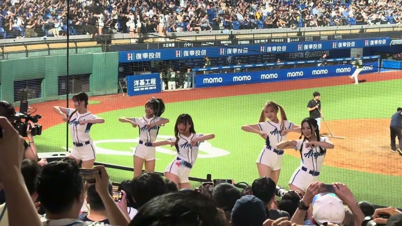2025/5/14 富邦 Angels 中場舞表演