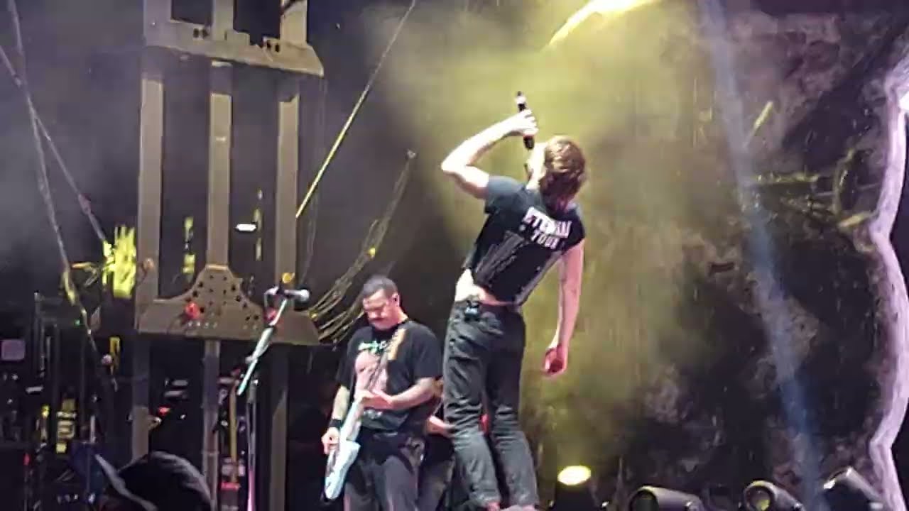 Beartooth The Lines Live Summer Of Loud Green Bay 07-12-25