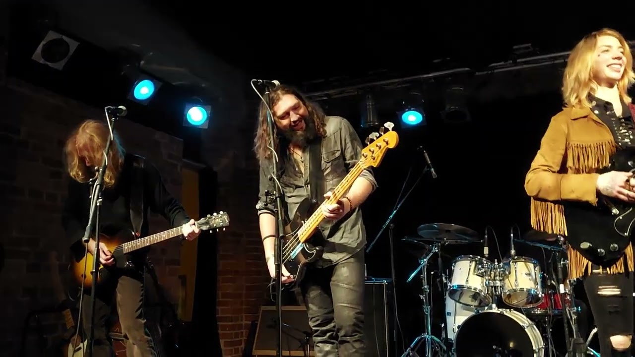 Vanja Sky - BluesRock vom Feinsten am 11.11.2022 in Singwitz