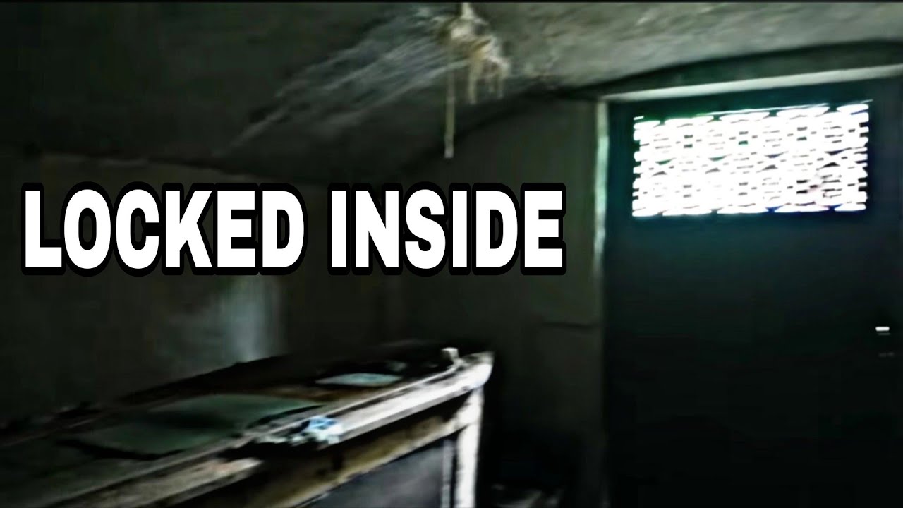 Alone Locked Inside Family Vault With Coffins