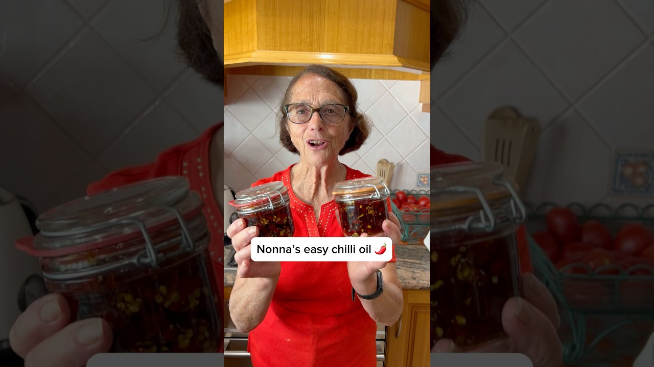 Nonna&rsquo;s easy chilli oil recipe 🌶️😍