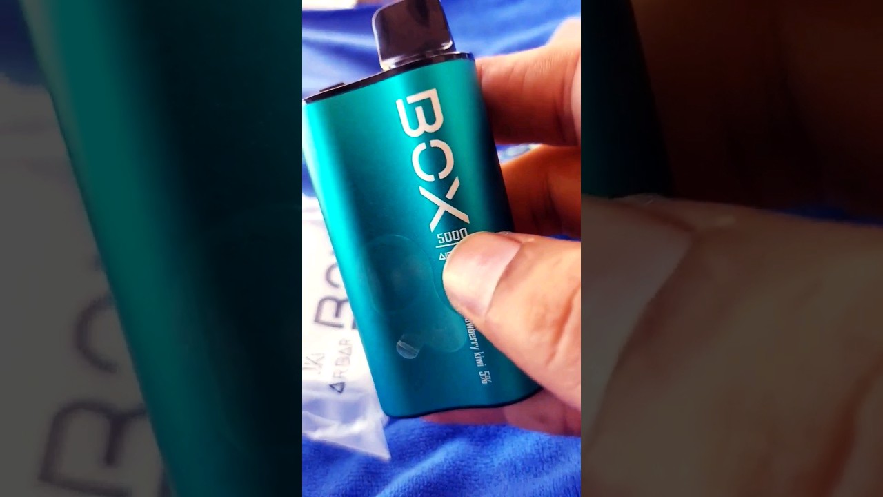 AIR BAR 5000 PUFFS C TYPE RECHARGABLE MADE IN USA STRAWBERRY KIWI FLAVOUR NICOTINE 5%