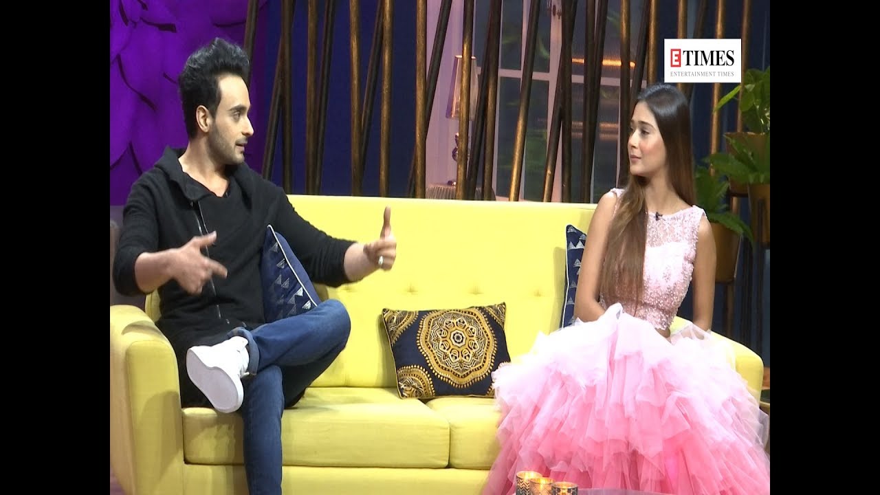 JuzzBaatt: Bidaai co-stars and BFFs Sara Khan, Angad Hasija enjoy on sets