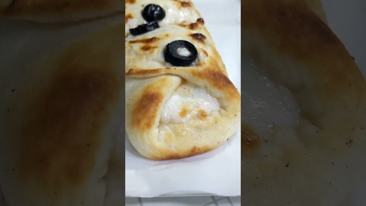 Exploring Karachi's latest pizza innovation at Mehak Foods - the Pizza Roll!  #PizzaRoll #MehakFoods
