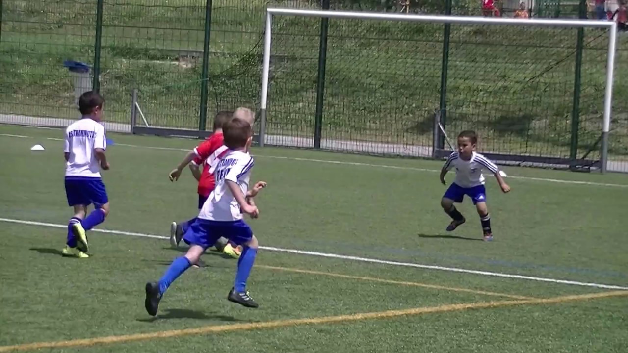 ASCC 2 U6 Au Tournoi de Football de Villeneuve Loubet 1er match le 27.05.2017