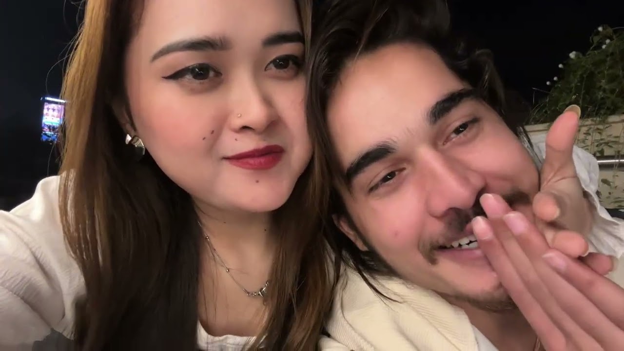 Aj Hongi Kuch Khas Baat 💁🏼‍♀️ #emotional #love #vlog #sameersanaya #entertainment 