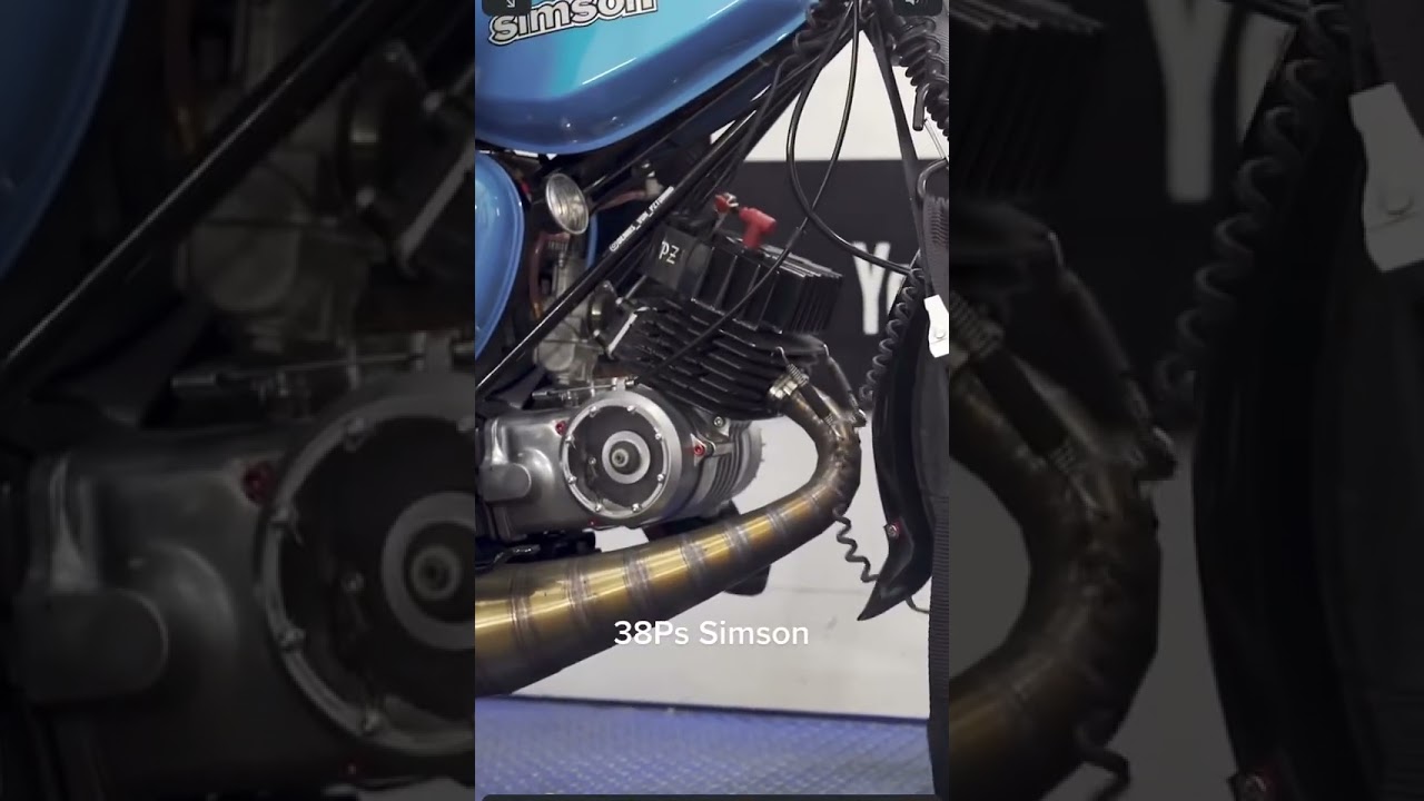 Crazy dyno on 2 stroke motorcycle at 12,000rpm