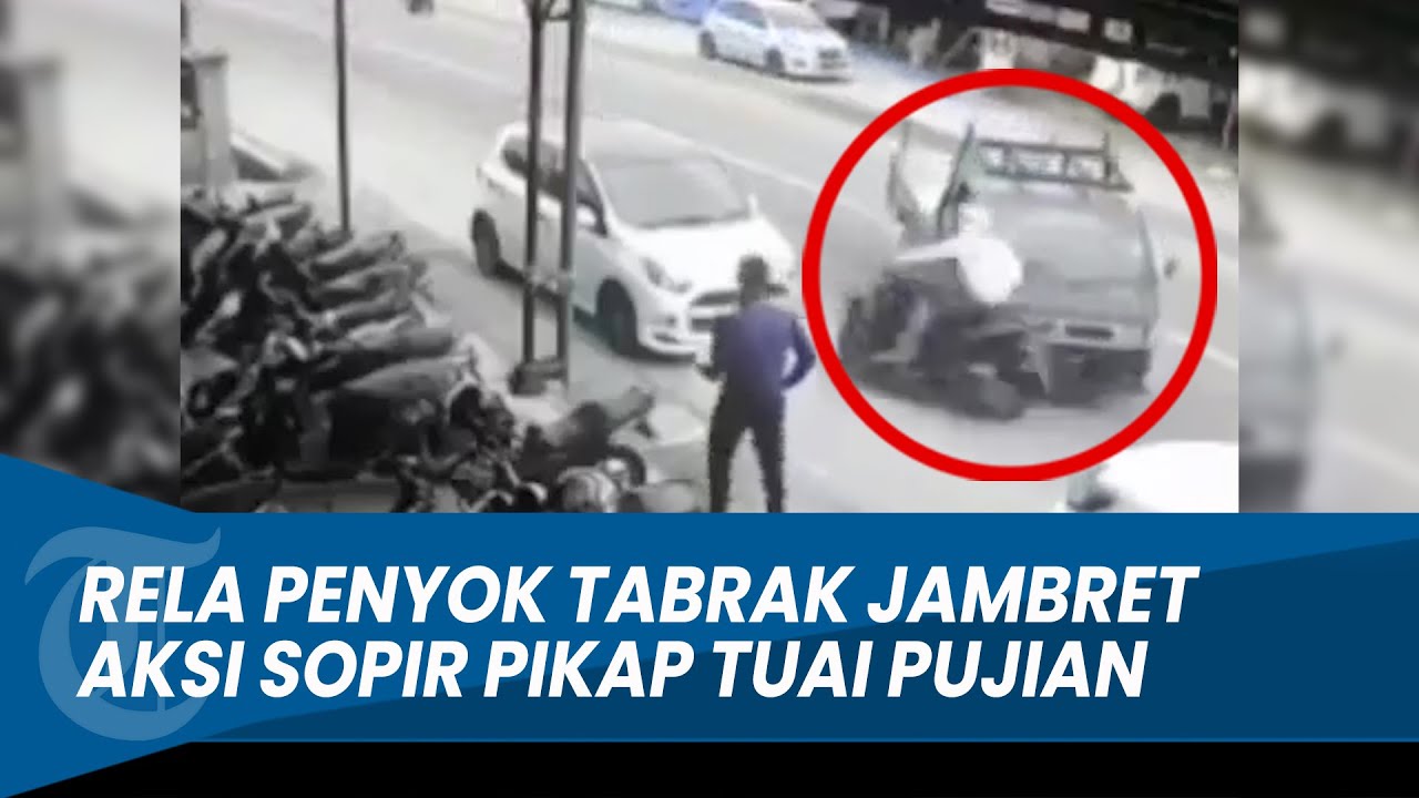 TUAI PUJIAN! Aksi Nekat Sopir Mobil Pikap Rela Mobil Penyok Tabrak Jambret Kabur
