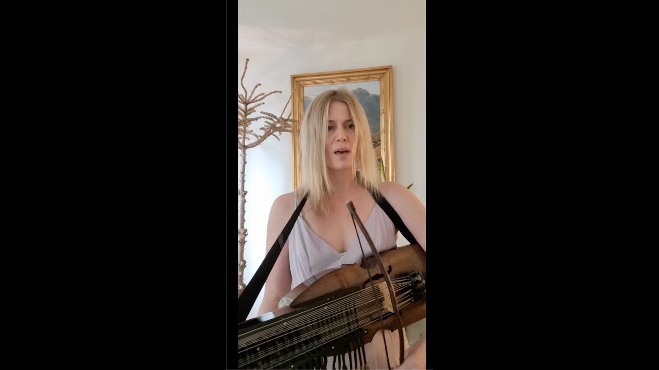 Nordic folksong on nyckelharpa