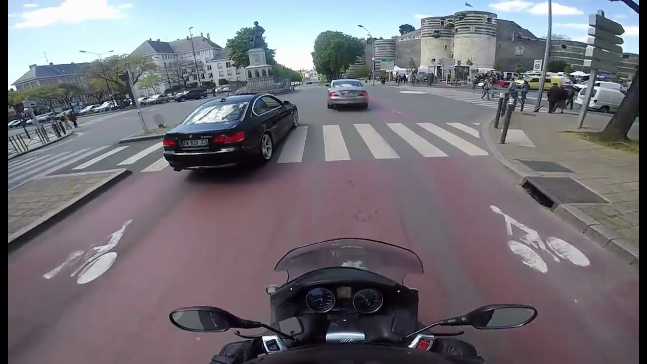 Petite balade dans la ville d' Angers en mp3 400 ie lt