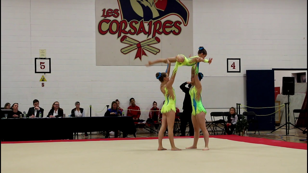 Première Coupe Québec de Gym acrobatique - Raphaëlle, Jana et Marine - Québec Performance