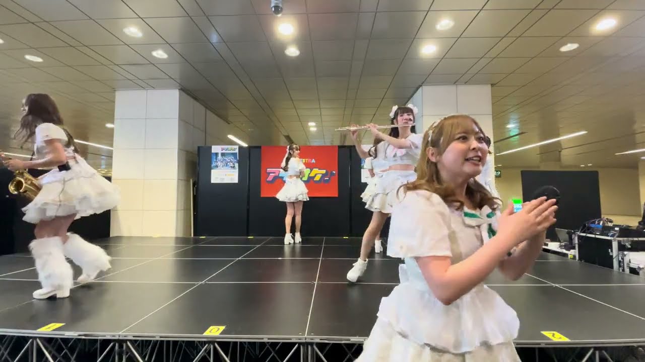 【定点】2026.02.15 アイオケ「最大級myラプソディー」| 3rdアルバム『私たち、本気です！！』リリイベ @ 汐留シオサイト 地下歩道 １部