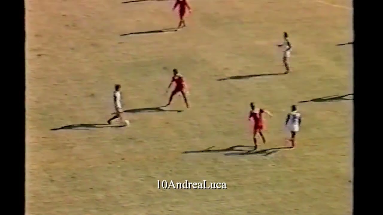 Zico vs Liverpool Intercontinental Cup, 1981 #zico #flamengo #liverpool #coppa