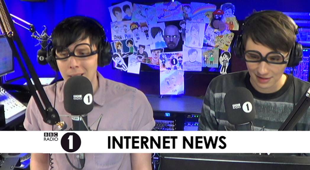 A ROYAL SURPRISE - Dan & Phil's Internet News!
