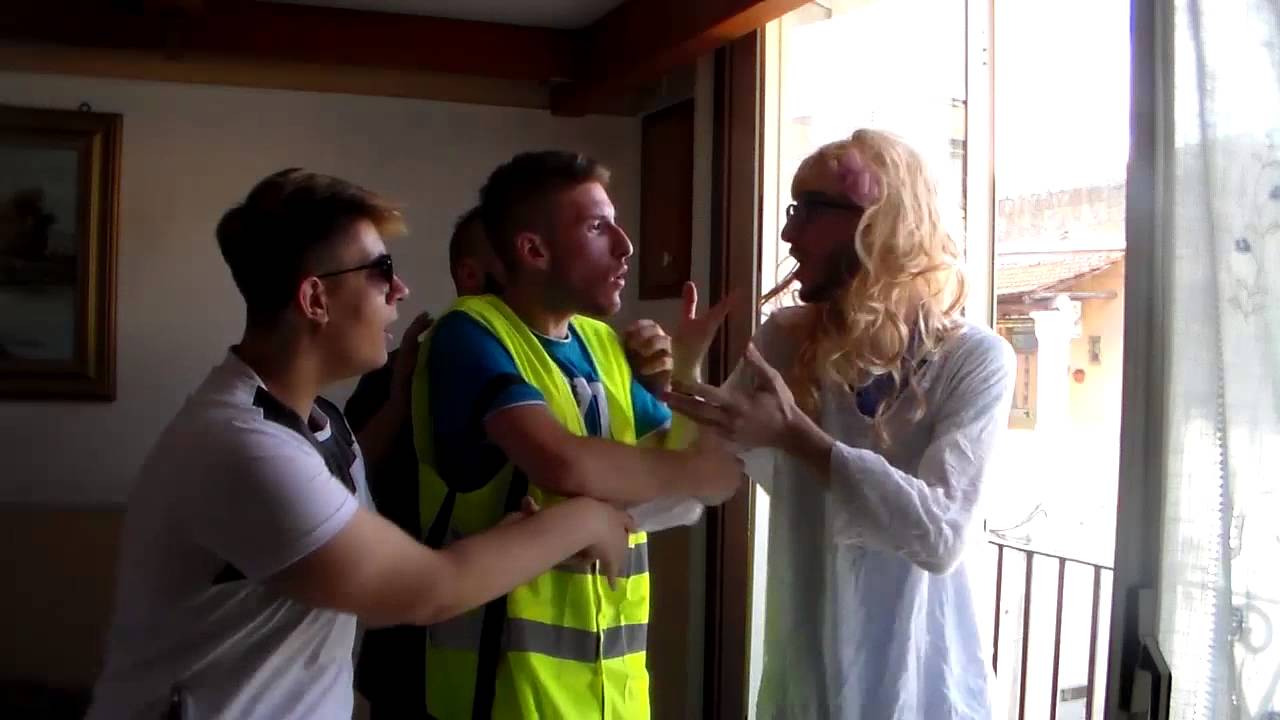 Carolina e la nuova casa 1/2 - Carmine Migliaccio