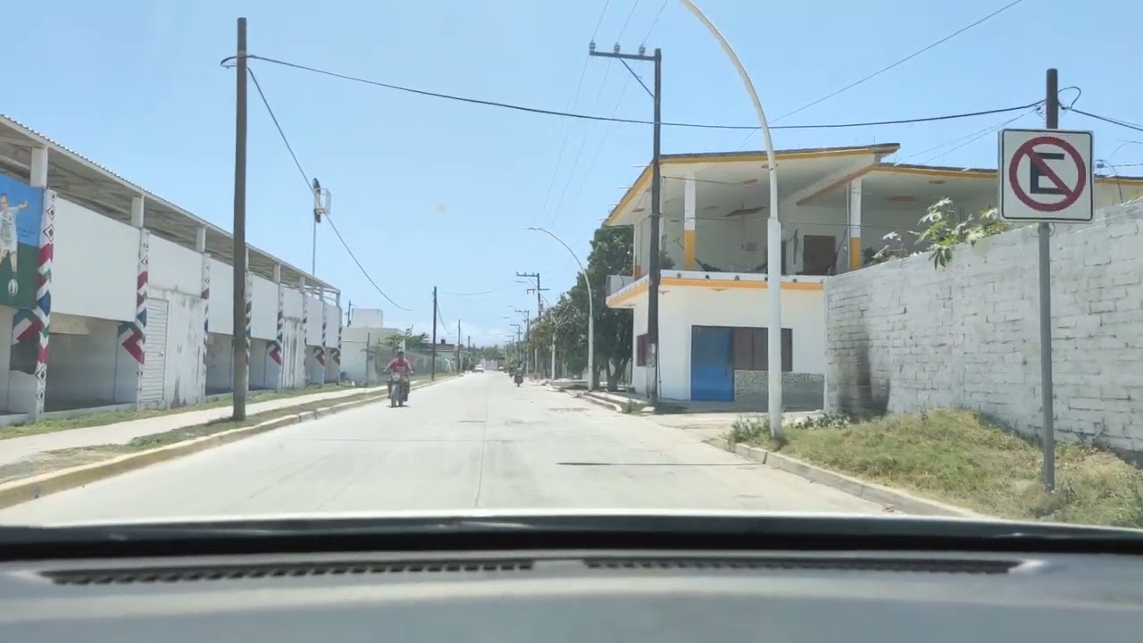 Un recorrido en automóvil por el muelle y pueblo de San Blas Nayarit, Cotidiano399