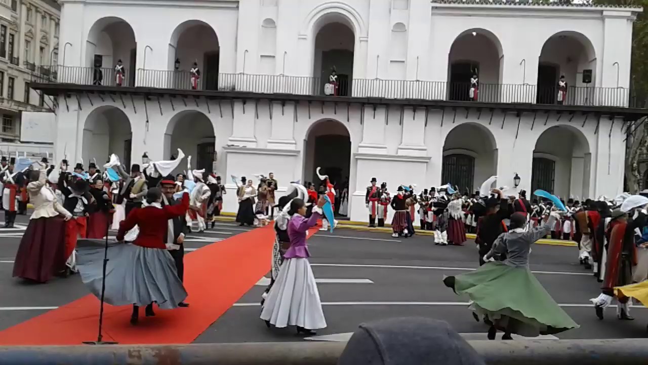 EL PERICÓN EN EL CABILDO CON EL REGIMIENTO DE PATRICIOS MAYO 2019
