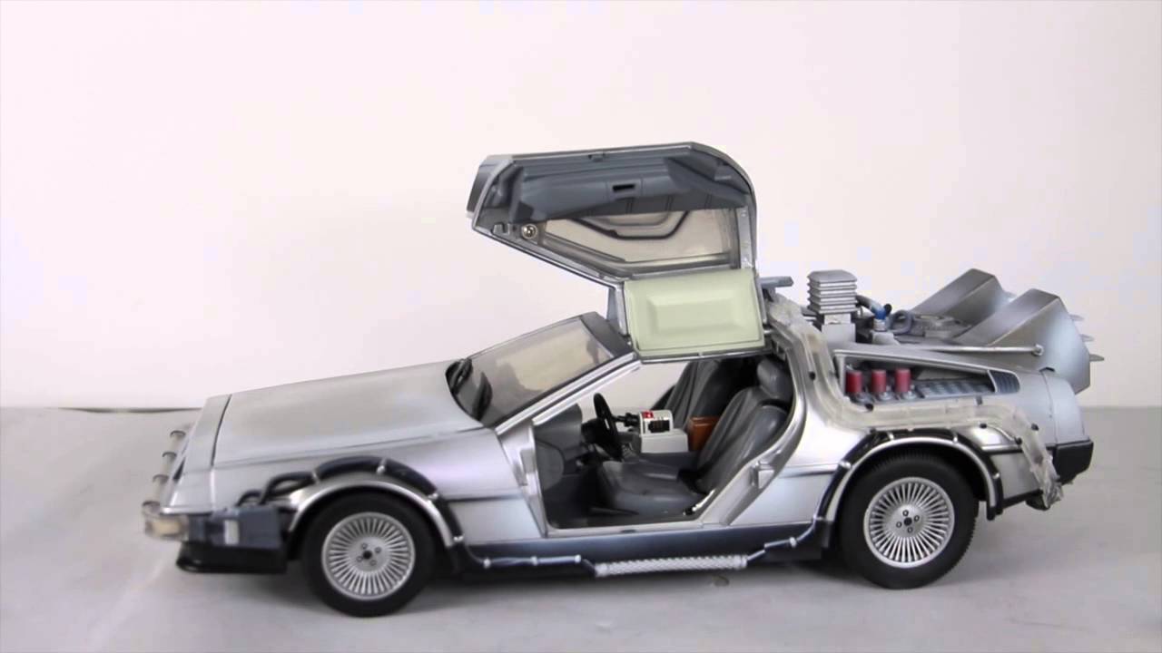 Diamond Select 1:15 Scale Back To The Future 2 Iced Time Machine Collector Set