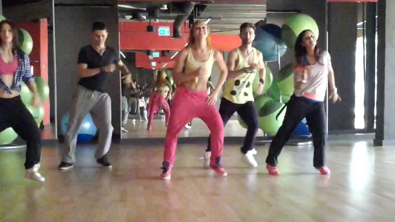 Salsation® Poland - Ella Lo Que Quiere Es Salsa - by Alejandro Angulo