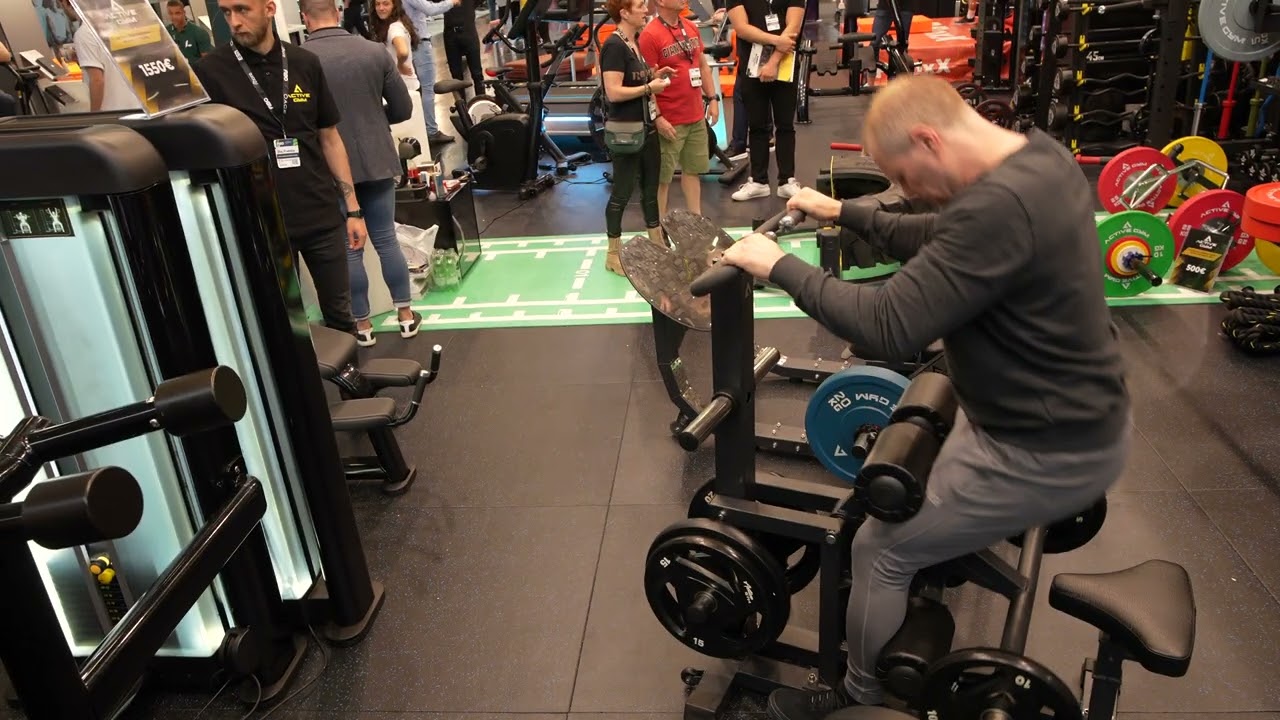 Test d'un hip squat (standing hip thrust ) 1er prix, Active Gym (part 1 de 2)