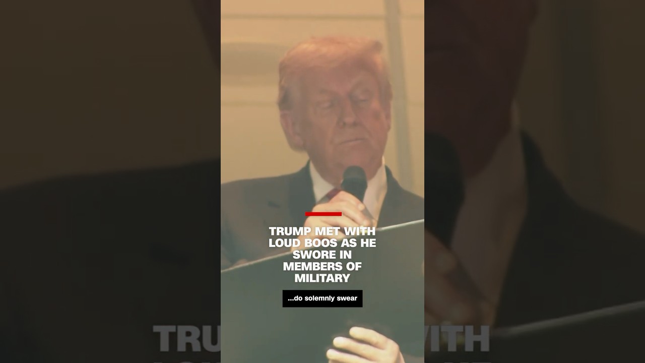 Trump met with loud boos as he swore in members of military